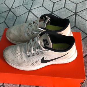 Nike Free Runs
